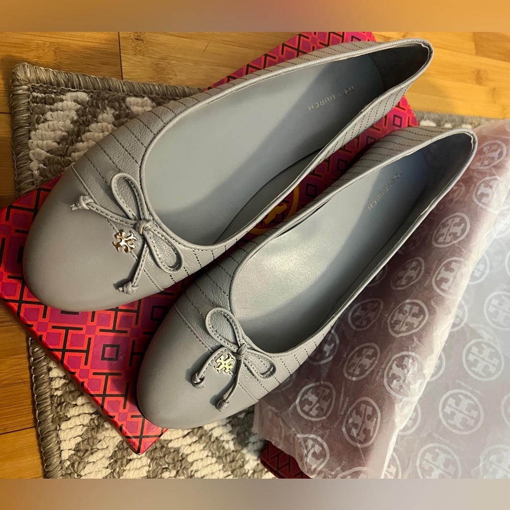 Tory Burch Light Gray Women's Flats